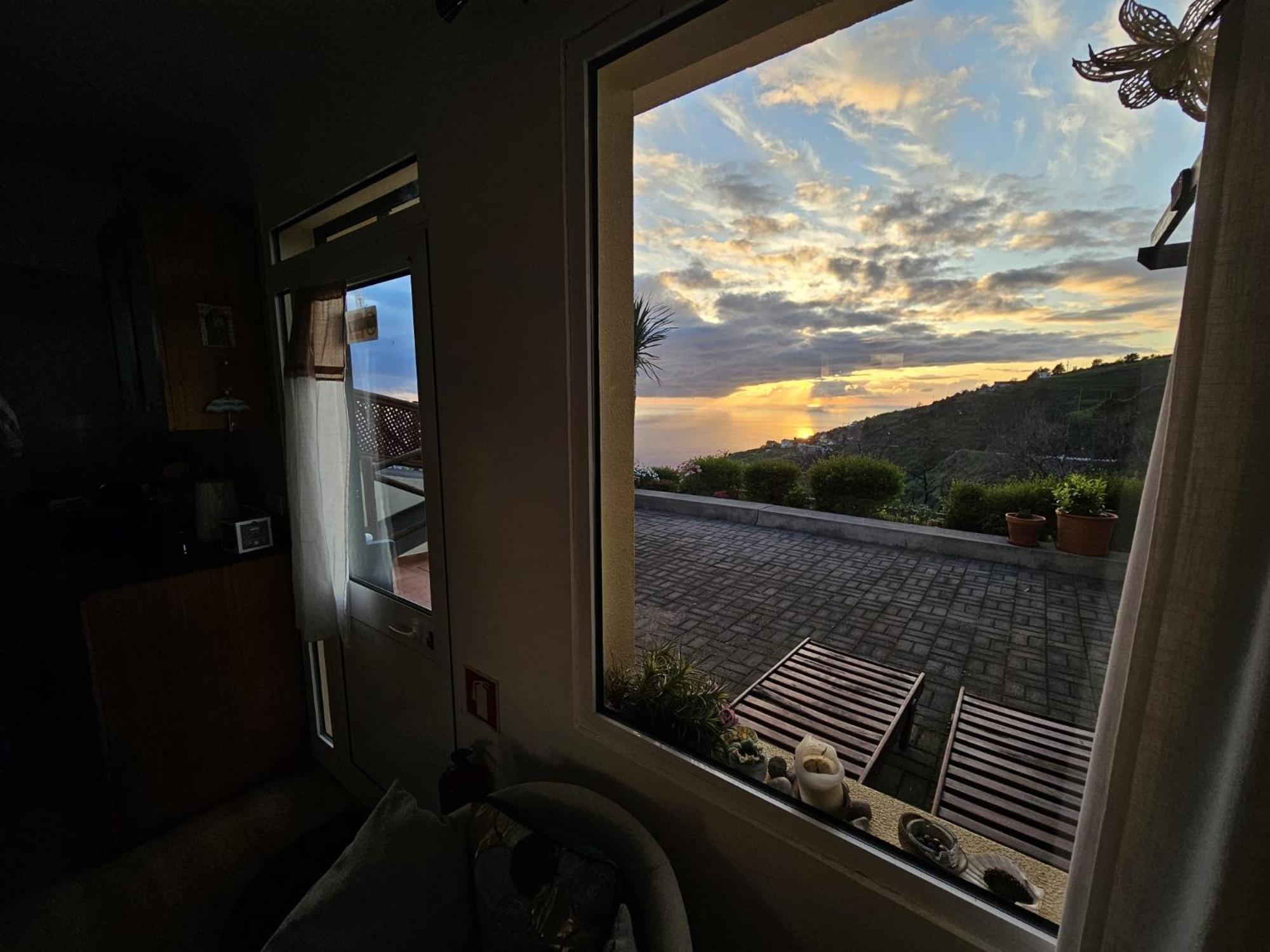 Appartamento Sunset Refuge Fajã da Ovelha Esterno foto